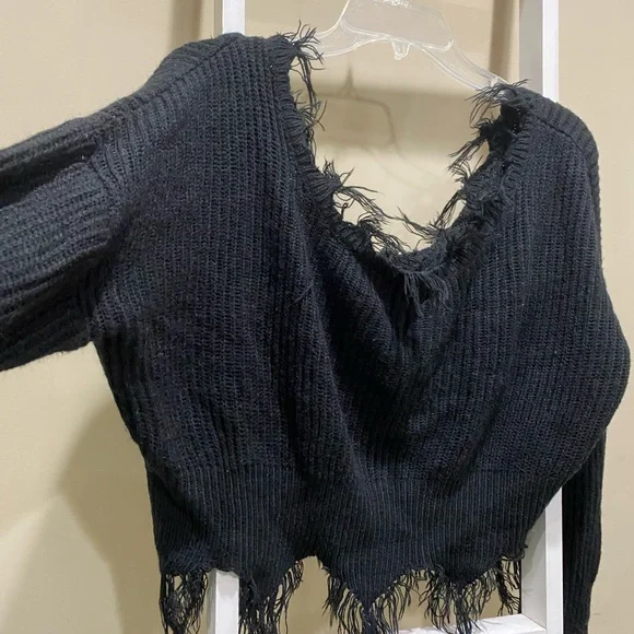 SHEIN Black Distressed Cropped Sweater Small Fringe Grunge Knit Top - Picture 2 of 8